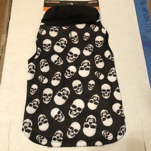 wag & bone skull black halloween theme sweater with a hood size Medium